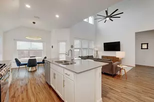 404 Mante Ct, Austin, TX 78748 - Photo 8