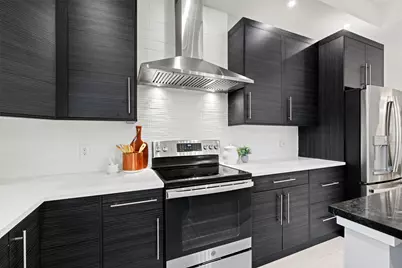 209 Kipahulu Drive, Bastrop, TX 78602 - Photo 10