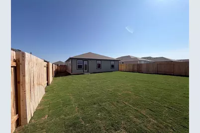 121 Honey Bee Road, Jarrell, TX 76537 - Photo 6