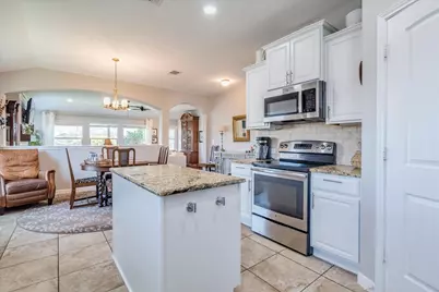 17912 Linkhill Drive, Dripping Springs, TX 78620 - Photo 10