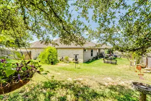 17912 Linkhill Dr, Dripping Springs, TX 78620 - Photo 32