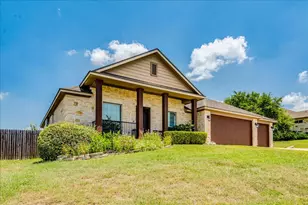 17912 Linkhill Dr, Dripping Springs, TX 78620 - Photo 2