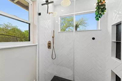 6911 Langston Drive, Austin, TX 78723 - Photo 20