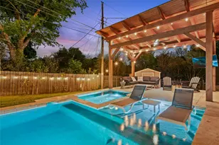 6911 Langston Dr, Austin, TX 78723 - Photo 2