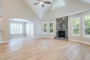 321 Calistoga Ct, Austin, TX 78732 - Photo 6