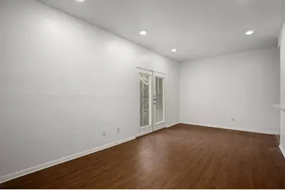 2217 W San Gabriel Street #304, Austin, TX 78705 - Photo 10