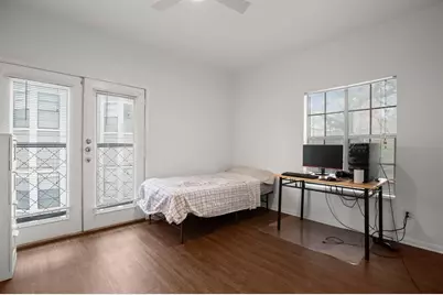 2217 W San Gabriel Street #304, Austin, TX 78705 - Photo 4