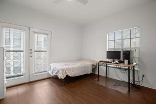 2217 W San Gabriel St, Austin, TX 78705 - Photo 4