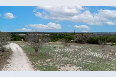 9050 County Road 272, Bertram, TX 78605 - Photo 30