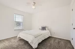 338 Liberty St, Hutto, TX 78634 - Photo 20