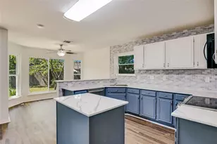 1011 Hayden Way, Round Rock, TX 78664 - Photo 4