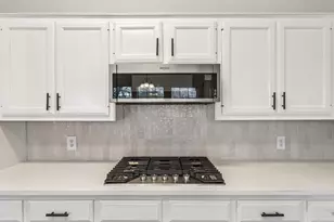 1908 Clearwater Dr, Round Rock, TX 78681 - Photo 14