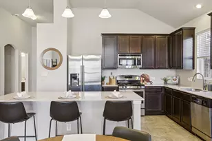 732 Bonnet Blvd Blvd, Georgetown, TX 78628 - Photo 2