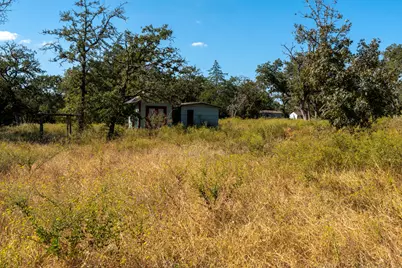 3115 Chuckwagon Road, Luling, TX 78648 - Photo 14