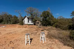 3115 Chuckwagon Rd, Luling, TX 78648 - Photo 1