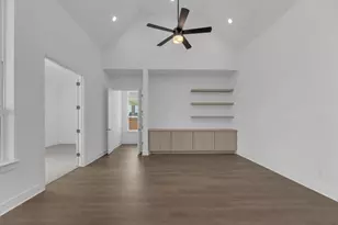 116 Lookout Point Dr, Liberty Hill, TX 78642 - Photo 14