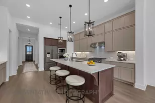 116 Lookout Pt Dr, Liberty Hill, TX 78642 - Photo 2