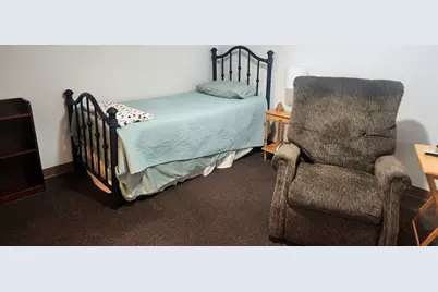 122 N Avenue E Avenue, Shiner, TX 77984 - Photo 10