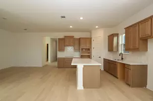 207 Bishop Wood Rd, Dripping Springs, TX 78620 - Photo 2