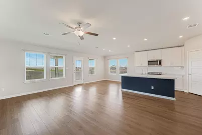 632 Wild Spur Lane, Liberty Hill, TX 78642 - Photo 6