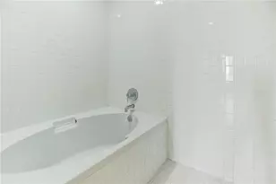 603 Davis St, Austin, TX 78701 - Photo 14