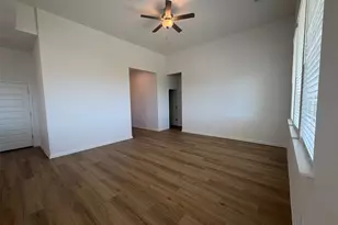 201 Divisadero Dr, Hutto, TX 78634 - Photo 8