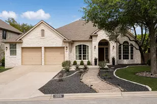 12516 Uvalde Creek Dr, Austin, TX 78732 - Photo 2