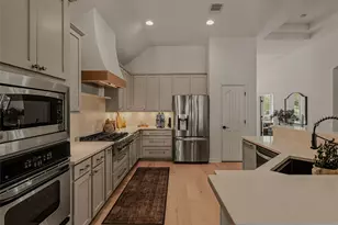 12516 Uvalde Creek Dr, Austin, TX 78732 - Photo 12