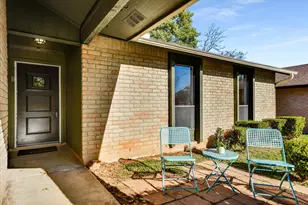 10104 Woodland Village Dr, Austin, TX 78750 - Photo 4