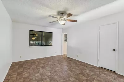 10104 Woodland Village Drive, Austin, TX 78750 - Photo 12