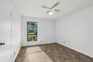 10104 Woodland Village Dr, Austin, TX 78750 - Photo 16