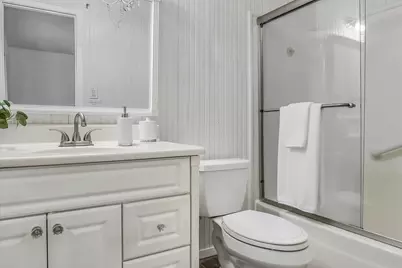 10104 Woodland Village Drive, Austin, TX 78750 - Photo 14