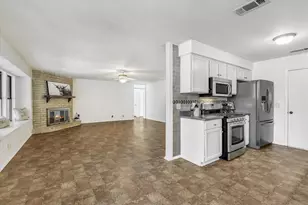 10104 Woodland Village Dr, Austin, TX 78750 - Photo 10