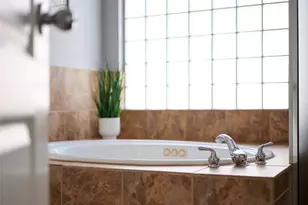 9817 Royal New Kent Dr, Austin, TX 78717 - Photo 24