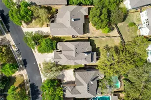 9817 Royal New Kent Dr, Austin, TX 78717 - Photo 32