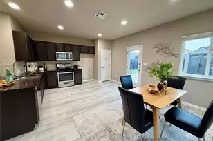 202 Mossycup Dr, San Marcos, TX 78666 - Photo 4