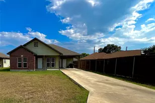 1295 Harper Trail, Lockhart, TX 78644 - Photo 4