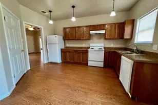 1295 Harper Trail, Lockhart, TX 78644 - Photo 20