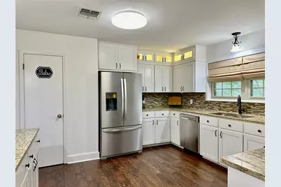 890 Highway 21 E, Bastrop, TX 78602 - Photo 6