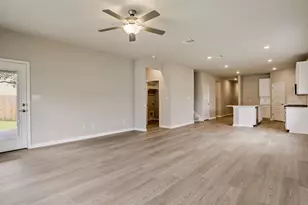 134 Holmby Dr, Hutto, TX 78634 - Photo 10