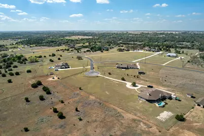 200 Stonehouse Drive, Liberty Hill, TX 78642 - Photo 38