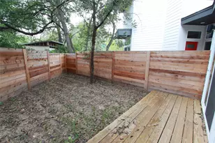1204 Cometa St, Austin, TX 78721 - Photo 36