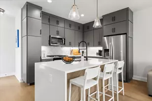 2104 E 2nd St, Austin, TX 78702 - Photo 6