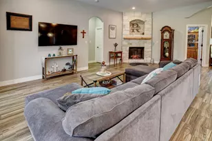115 Mesquite Cove, Bastrop, TX 78602 - Photo 10