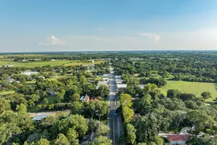 10343 Sunny Mdw Dr, Chappell Hill, TX 77426 - Photo 2