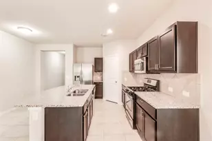 6605 Kauai Ln, Austin, TX 78744 - Photo 14