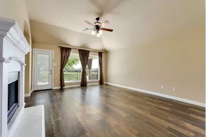 1614 Hidden Springs Path, Round Rock, TX 78665 - Photo 10
