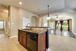 1614 Hidden Springs Path, Round Rock, TX 78665 - Photo 6