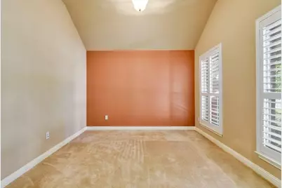 1614 Hidden Springs Path, Round Rock, TX 78665 - Photo 14