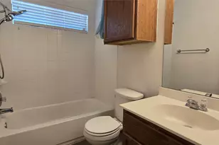 606 Lakemont Dr, Hutto, TX 78634 - Photo 6